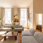 شقة Modern Luxury 4br Near King's Garden *