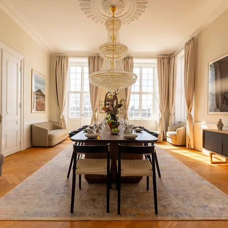 Modern Luxury 4br Near King's Garden Kodaň